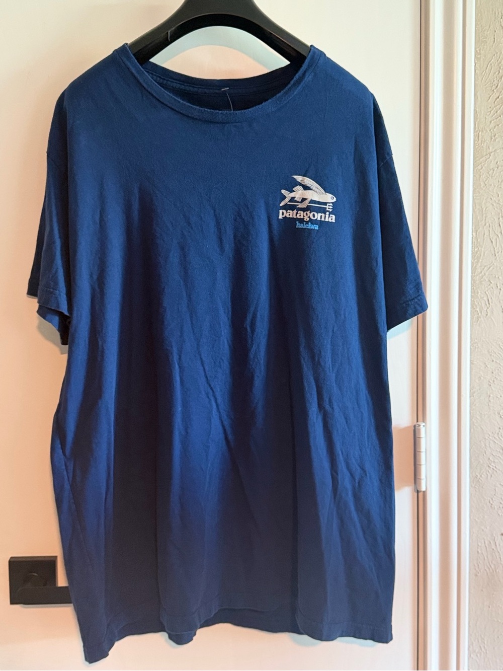 Patagonia Deep Blue Short Sleeve Logo Slim Fit Tee XXL organic cotton